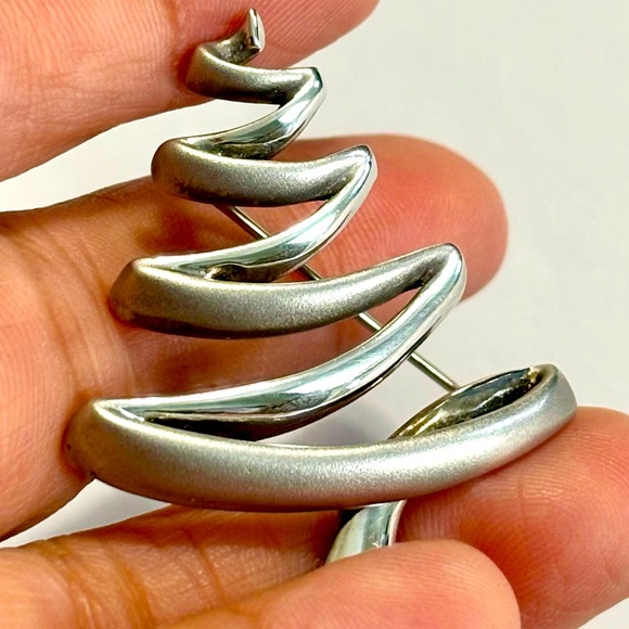 lSterling silver Christmas tree  brooch/ pin… Vintage - Picture 1 of 13